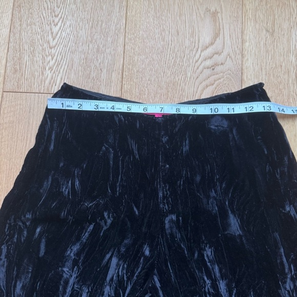 BETSEY JOHNSON BLACK CRUSHED VELVET WIDE LEG HIGH WAIST PANTS-2 - Picture 13 of 17